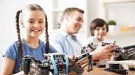 Timeline: historia de la robotica educativa