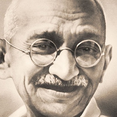 Timeline: MAHATMA GANDHI: SIMBOLO DE LA REVOLUCION PACIFICA