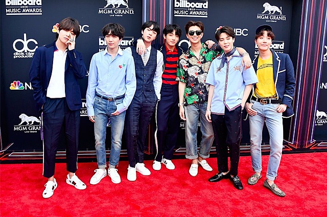 BTS wins Top Social Artist at the 2018 Billboard Music Awards
