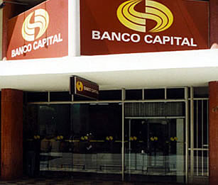 Banco Agrícola y Banco Capital (2001)
