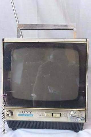 Primera televisión portátil