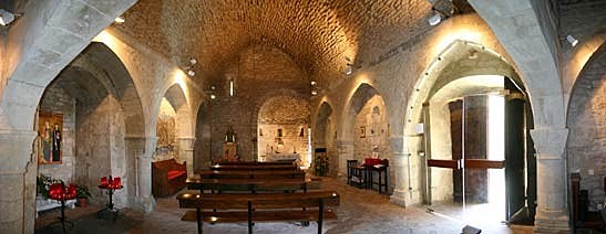 Sant Cugat cedeix església