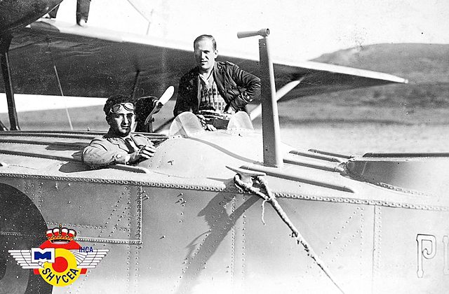 El general Franco vola des de Canàries a Tetuan