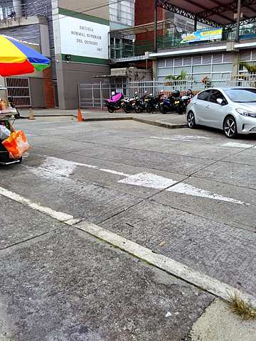 I arrive to the school