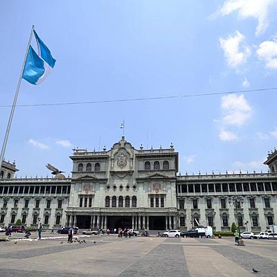 Timeline: Origen y esencia del Estado y el Derecho