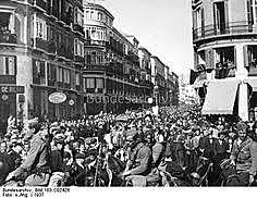 Comença la batalla de Màlaga.