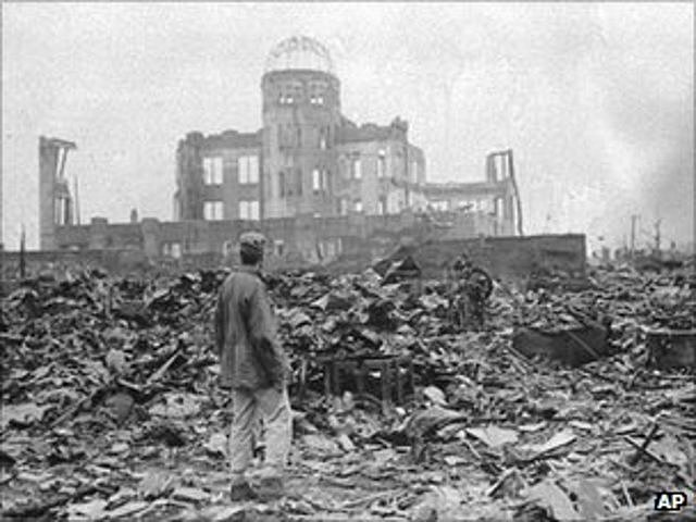 Russia loses war with Japan