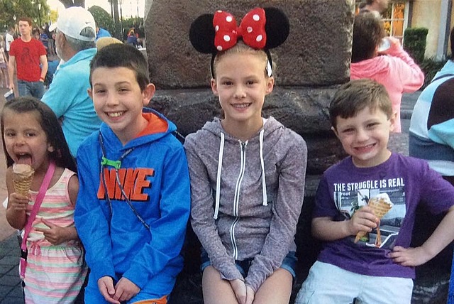 Mi familia y yo fuimos a Disney