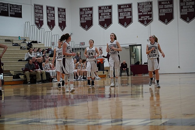 Yo jugué baloncesto por la primera vez.