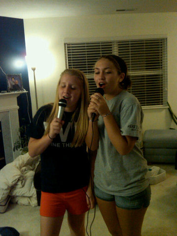 Hace que seis meses que canté con mi amiga mejor.