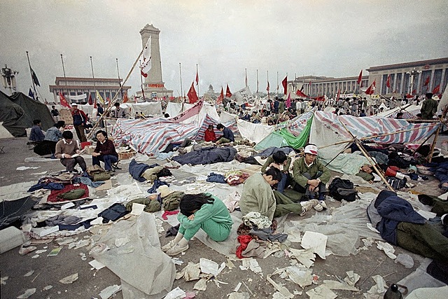 Protestas De La Plaza De Tiananmen