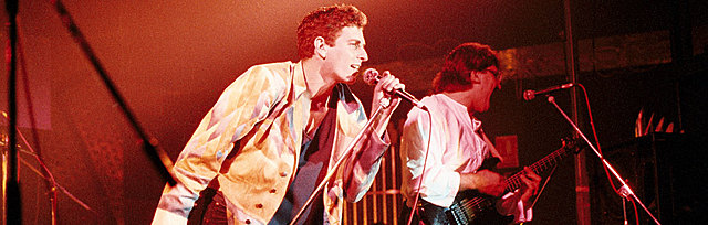 Gira "Per la porta de servei"