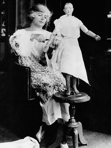 nasce MADELEINE VIONNET