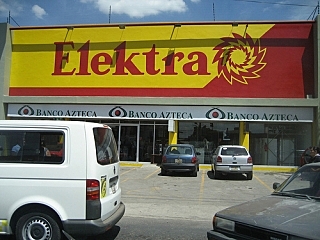 Elektra registra fuerte caída en BMV