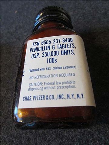 Alexander Fleming creats penicillin.