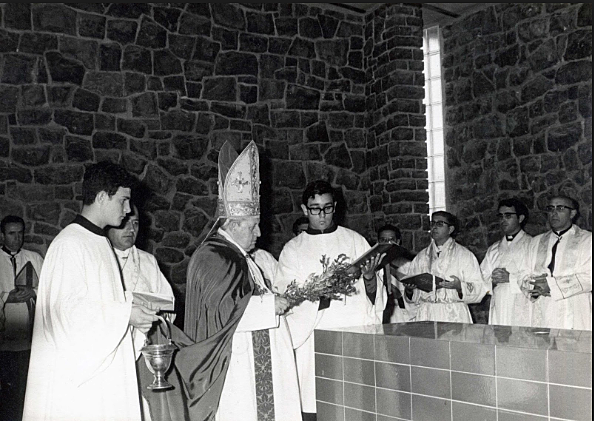 El bisbe de Barcelona diu que la parròquia de Sant Salvador està en un estat deplorable.