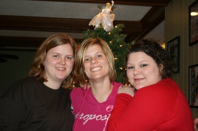 madeline and I on the left along with Jessi on the right