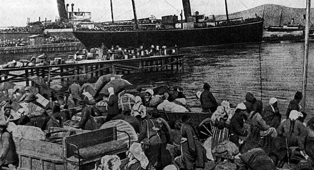 Άφιξη προσφύγων.