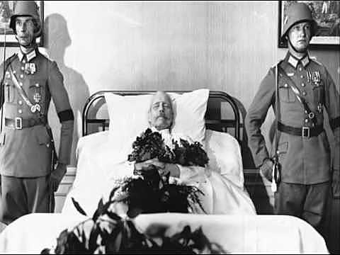 President von Hindenburg dies (social)