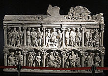 Sarcófago Junio Basso