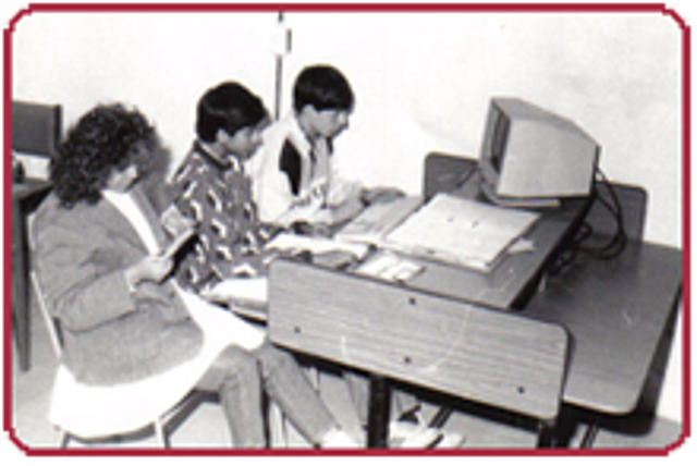 Se introduce la computación en la educacion.