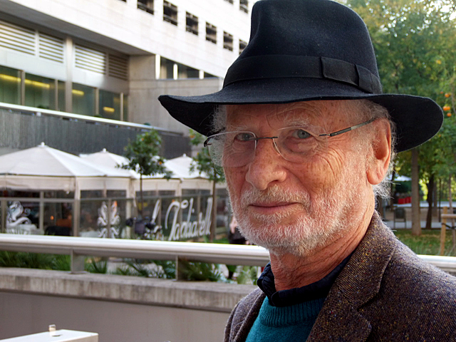 Trans formar, trans figurar, trans vertir, trans fundir, trans subvertir, trans mitir