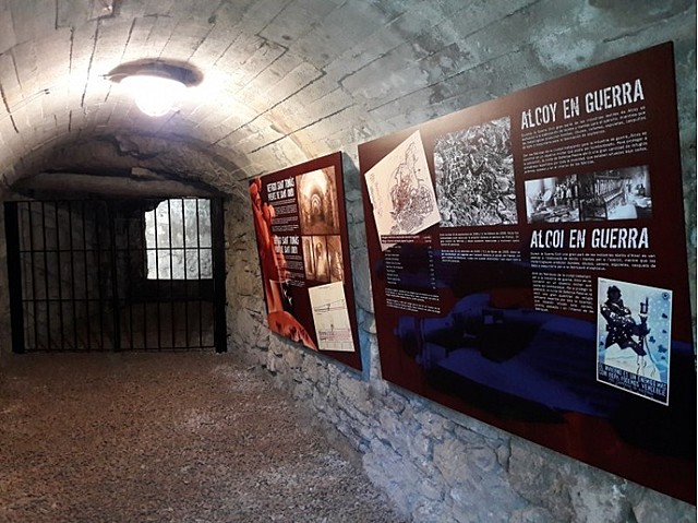 Visita al refugi d'Alcoi