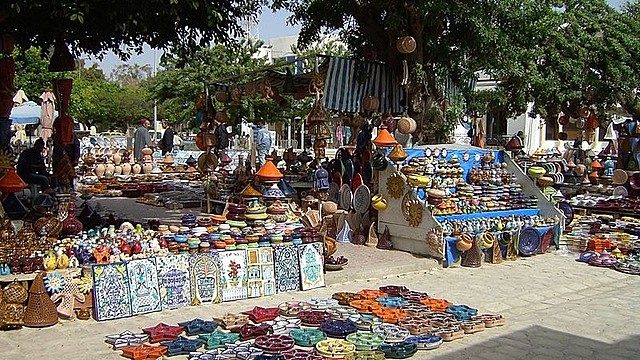 Visita al laboratorio dei tappeti