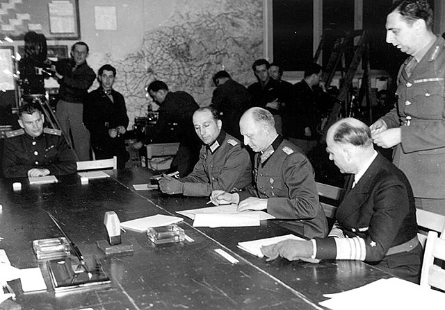 The surrender of the third reich la signed