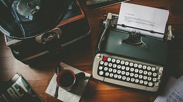 SE EMPIEZA LA COMERCIALIZACIÓN DE LA MAQUINA