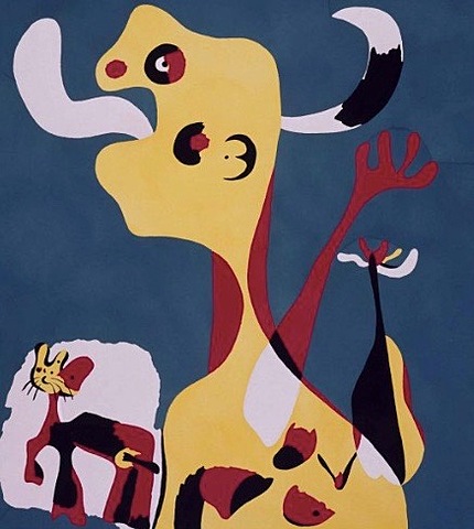 Mujer y perro delante de la luna