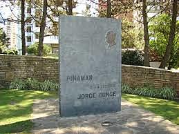 Plazoleta Arquitecto Jorge Bunge