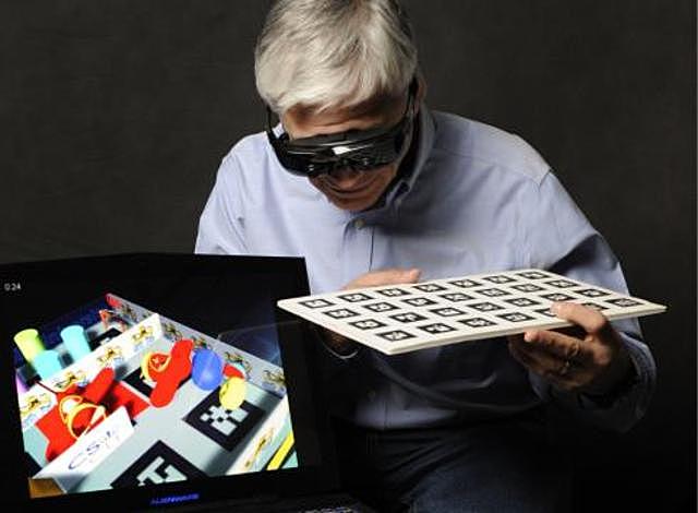 Steven Feiner, Blair MacIntyre y Doree Seligmann