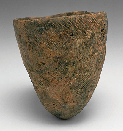 Comb-Patterned Vessel