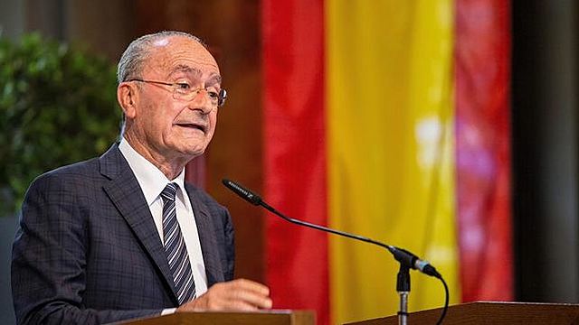 ARTURO CALDERÓN- 14:00h