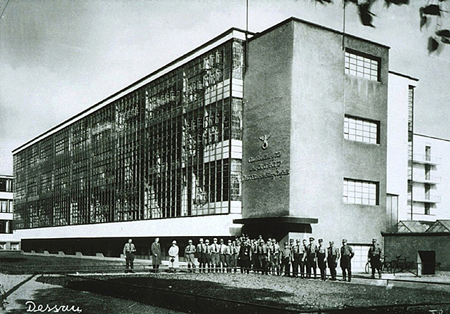 Cierra la Bauhaus en Berlin