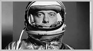 primer vuelo espacial tripulado por el ruso Yuri Gagarin 1961