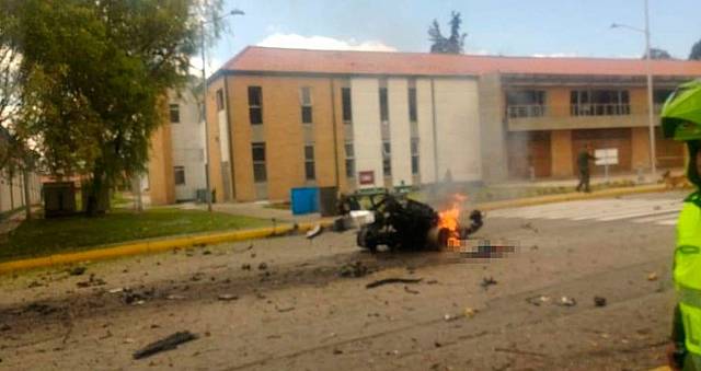 Atentado contra la escuela General Santander.