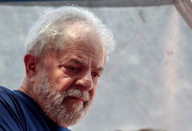 Ex-presidente Lula é condenado