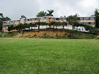 Secundaria (Normal nacional Mixta de Icononzo Tolima)