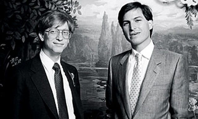 Steve Jobs VS  Bill Gates