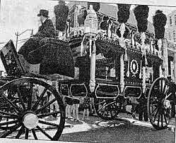 The Lincoln's Arrive