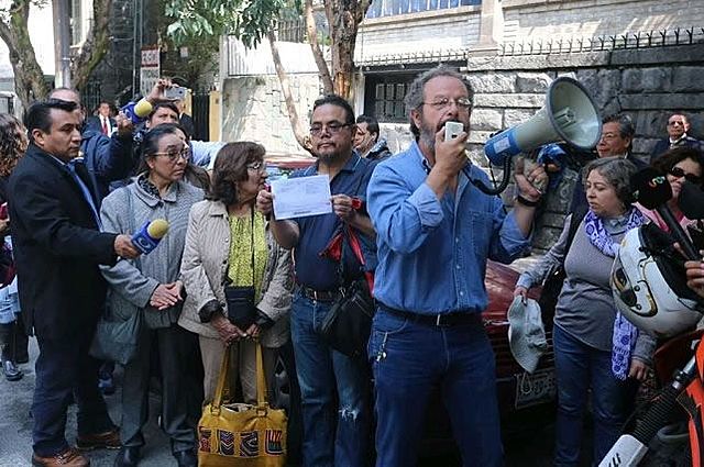 Precaria situación salarial de los maestros