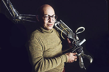 Marvin Minsky publica “Pasos hacia la inteligencia artificial”