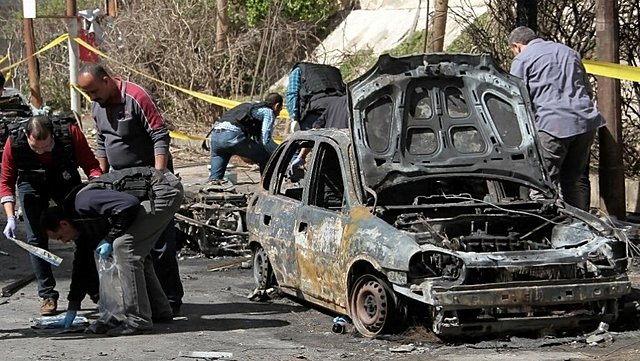 LOS MUERTOS QUE DEJO UN CARRO BONBA