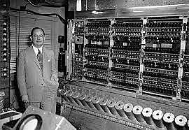 En Succasunna, USA, se llega a instalar la primera oficina informatizada, lo cual, sin duda, constituyó el nacimiento del desarrollo informático.