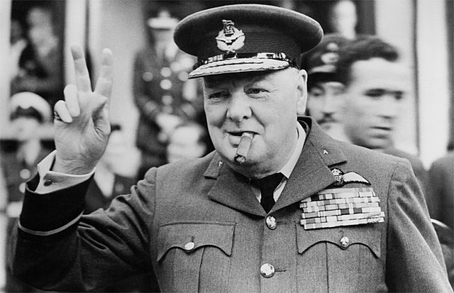 Anglia új miniszterelnöke Winston Churchill