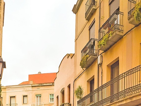 Primeres cases fora del perímetre enmurallat S.XVI