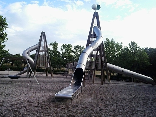 Construcció Parc Catalunya i Parc Taul