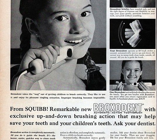 Apparition de la premiere brosse à dents électrique